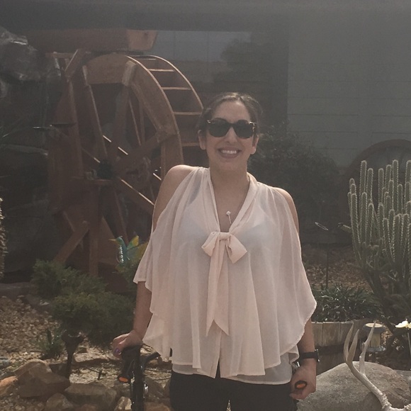 Meet your Posher, Christine - Picture 1 of 1